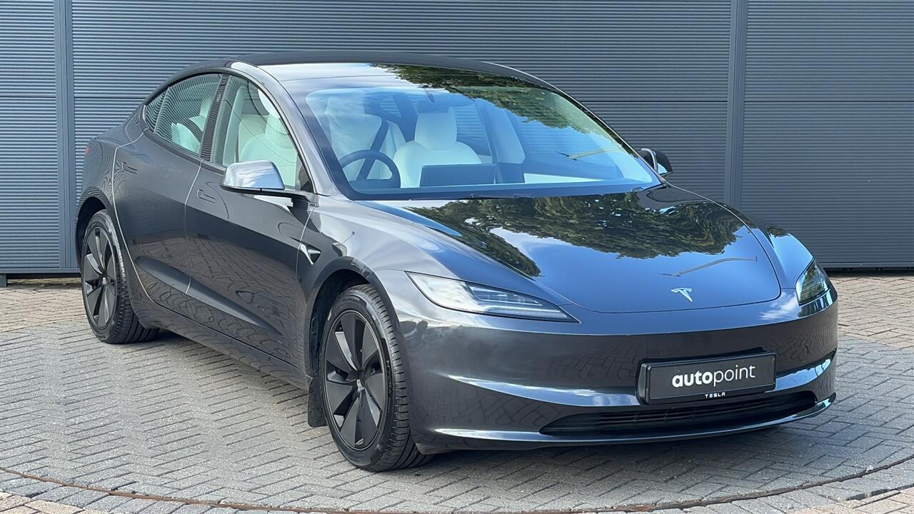 Main listing image - Tesla Model 3