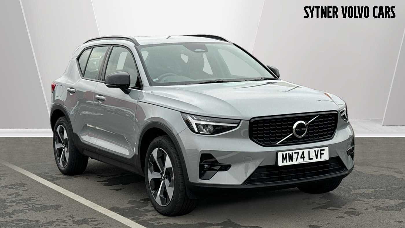 Main listing image - Volvo XC40