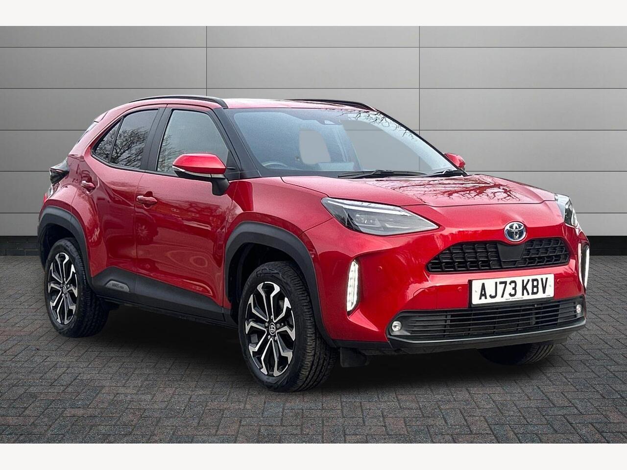 Main listing image - Toyota Yaris Cross