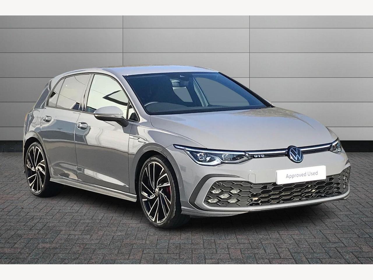 Main listing image - Volkswagen Golf