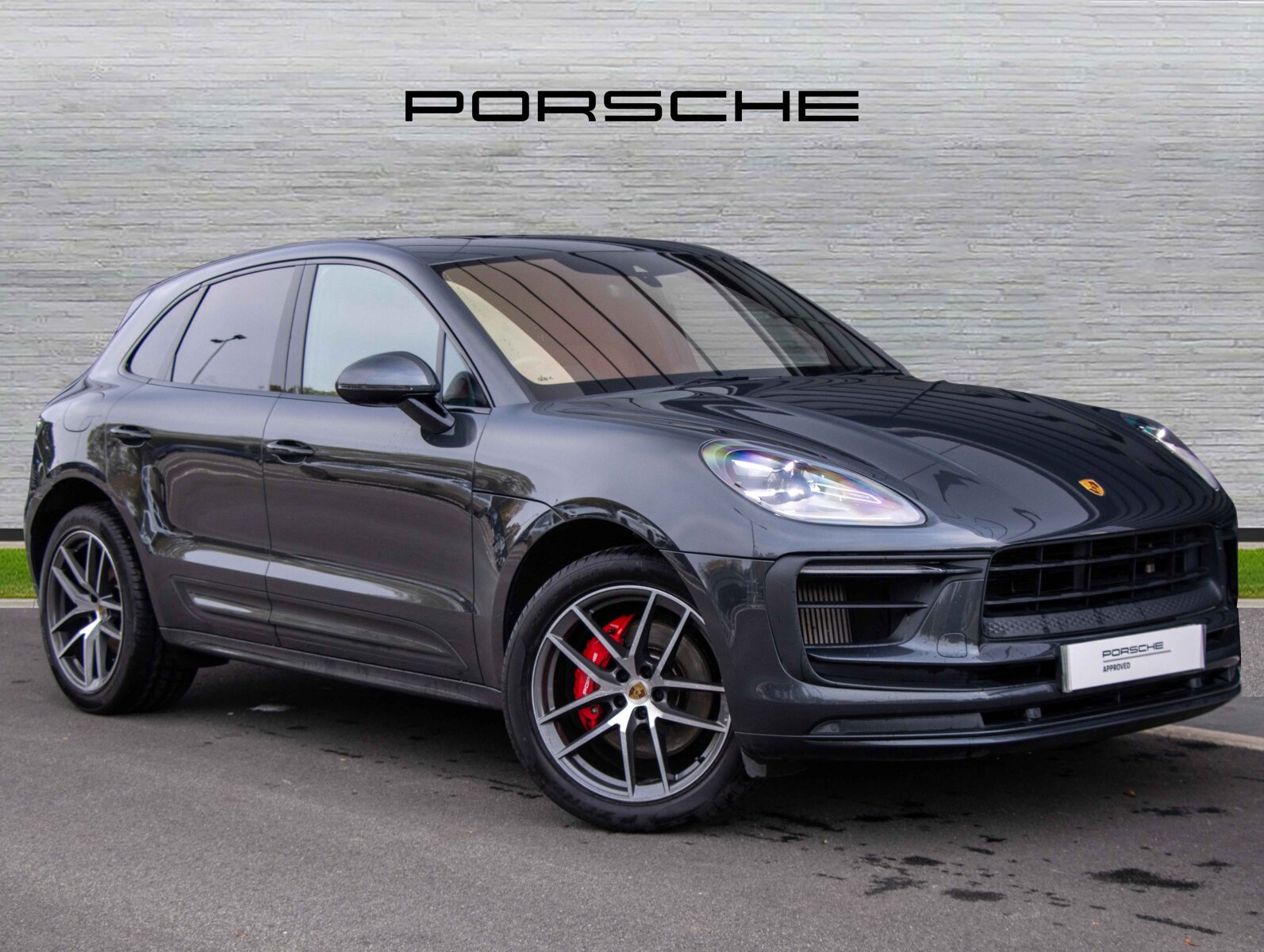 Main listing image - Porsche Macan