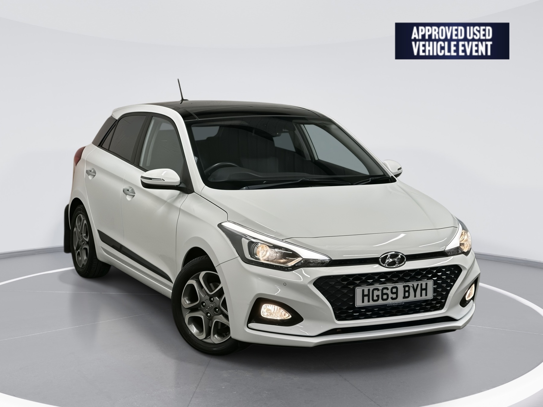 Main listing image - Hyundai i20