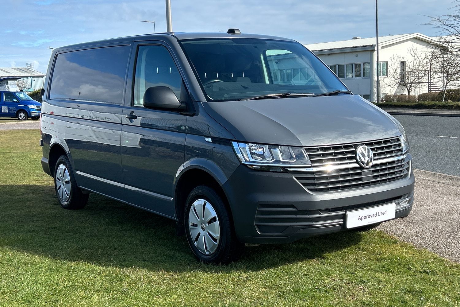 Main listing image - Volkswagen Transporter