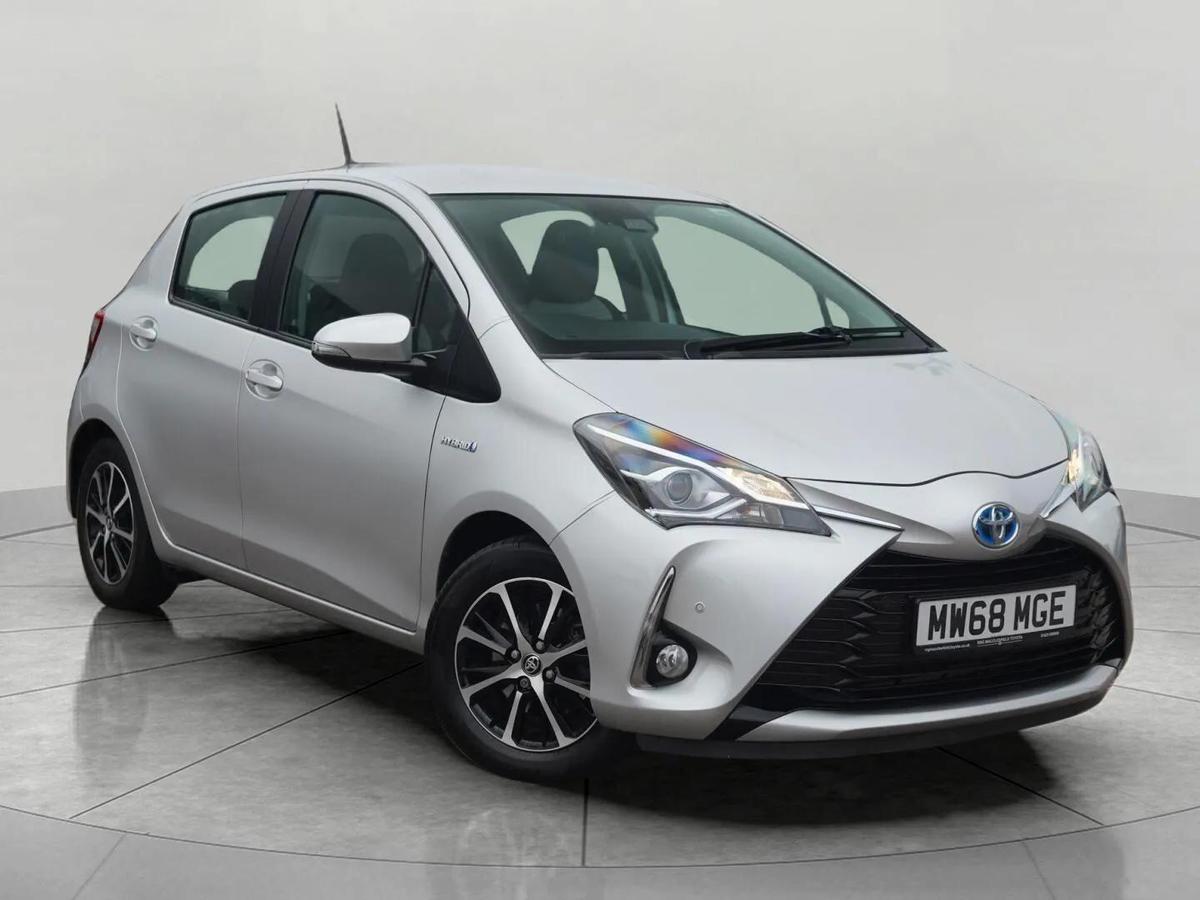 Main listing image - Toyota Yaris
