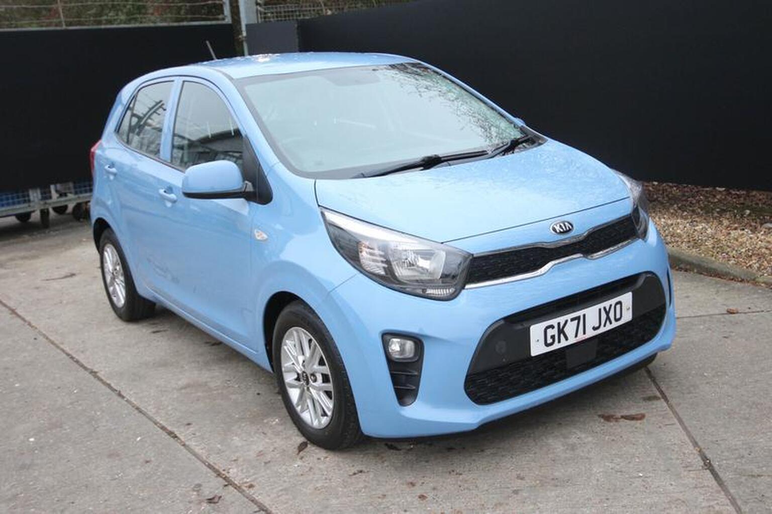 Main listing image - Kia Picanto