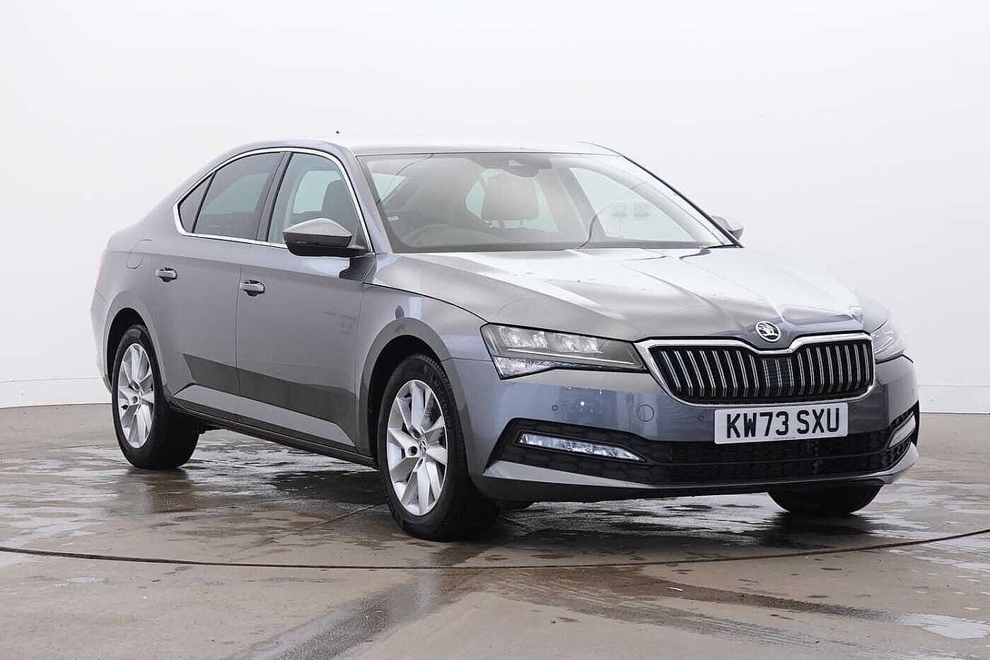 Main listing image - Skoda Superb