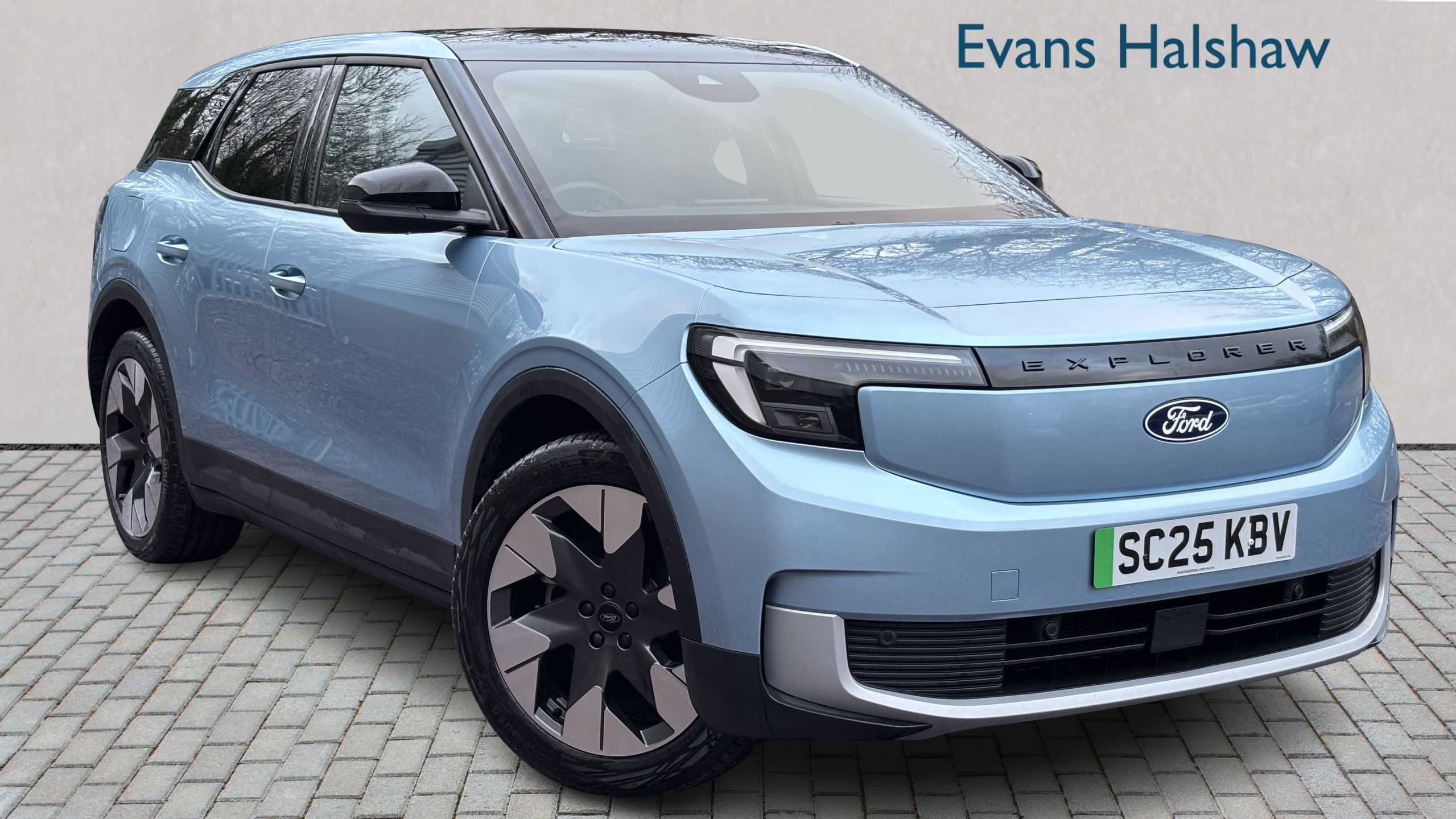 Main listing image - Ford Explorer