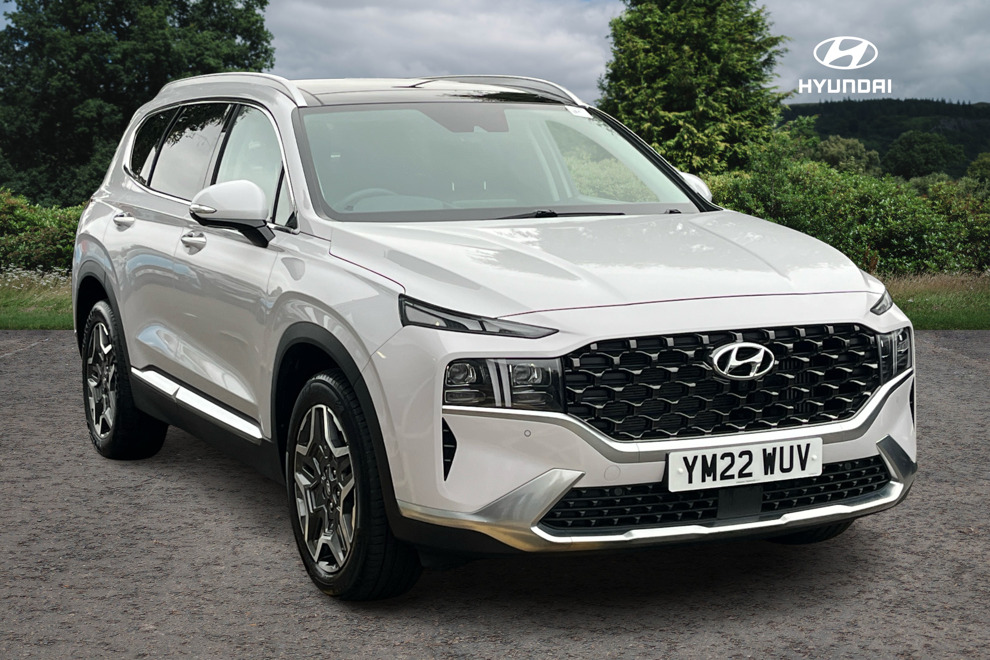 Main listing image - Hyundai Santa Fe