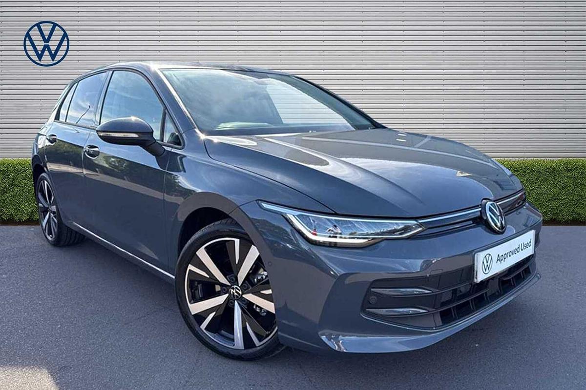 Main listing image - Volkswagen Golf