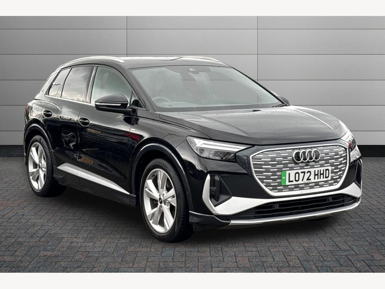 Main listing image - Audi Q4