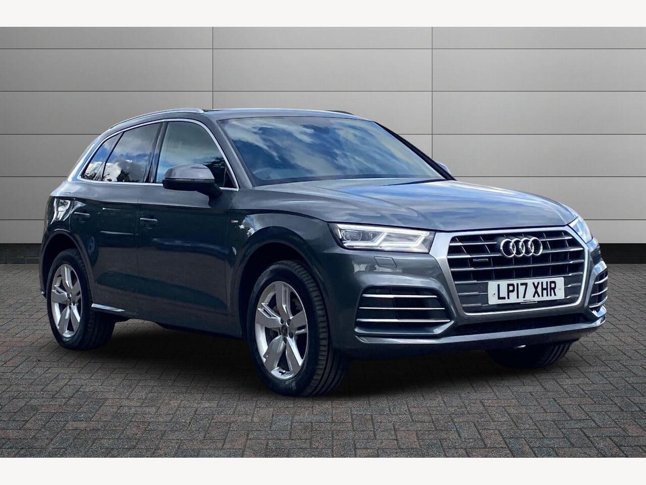 Main listing image - Audi Q5