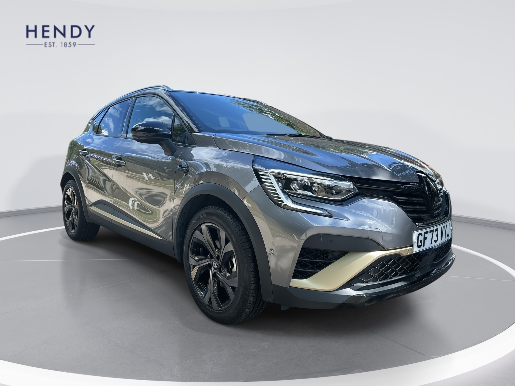 Main listing image - Renault Captur
