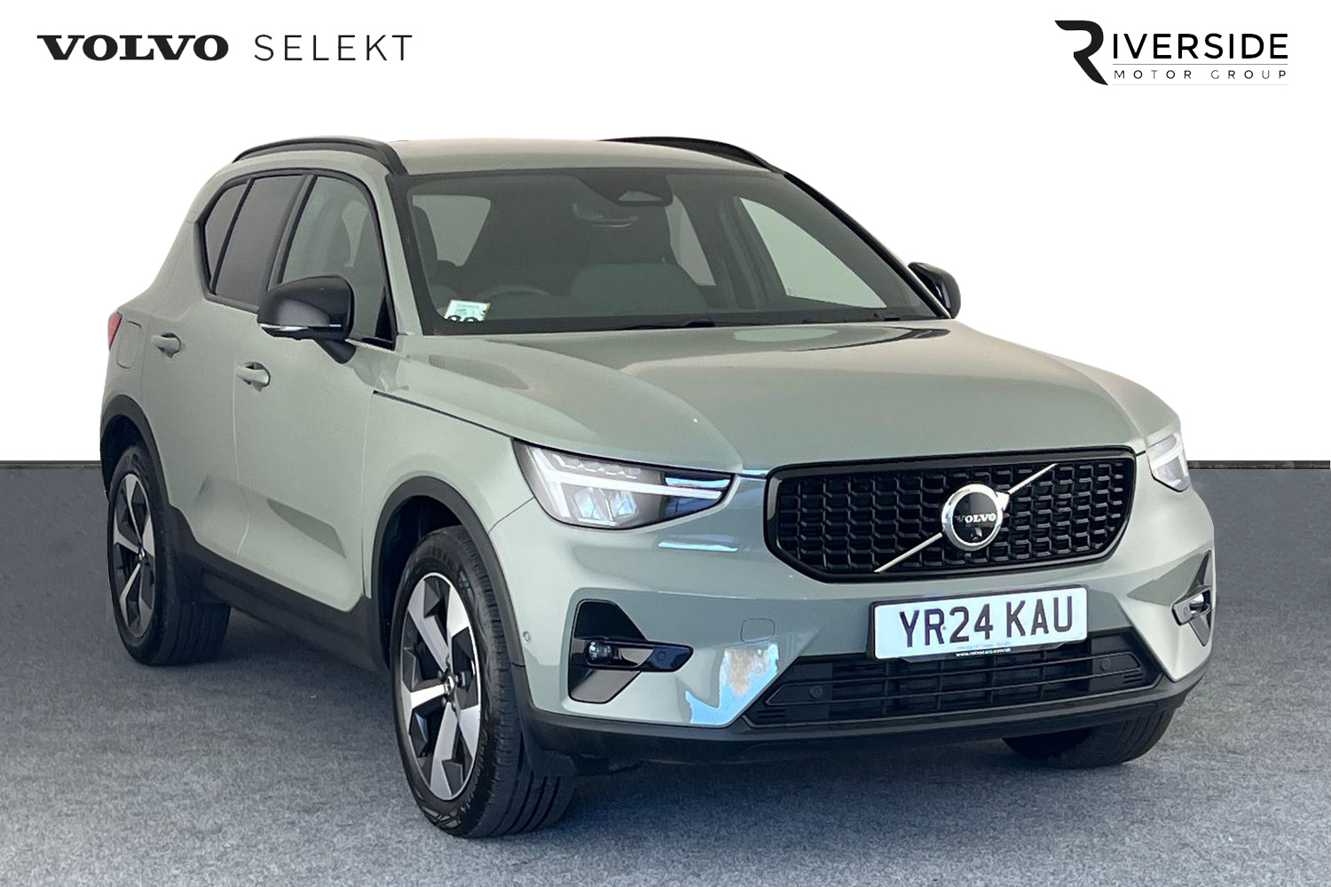 Main listing image - Volvo XC40