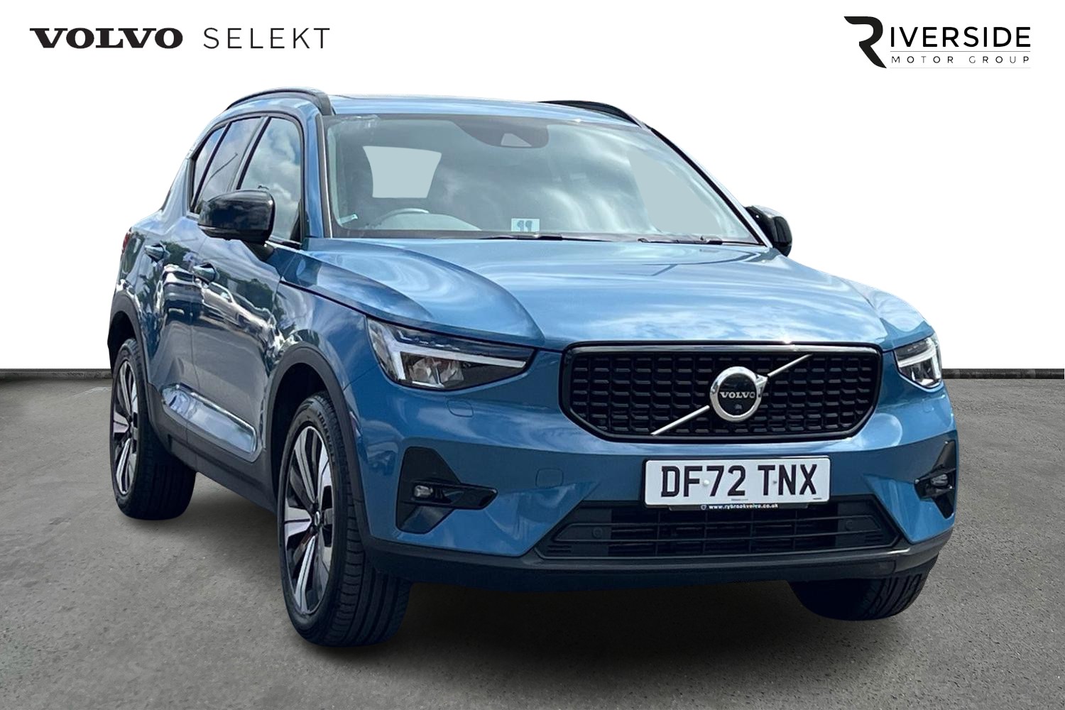 Main listing image - Volvo XC40 Recharge