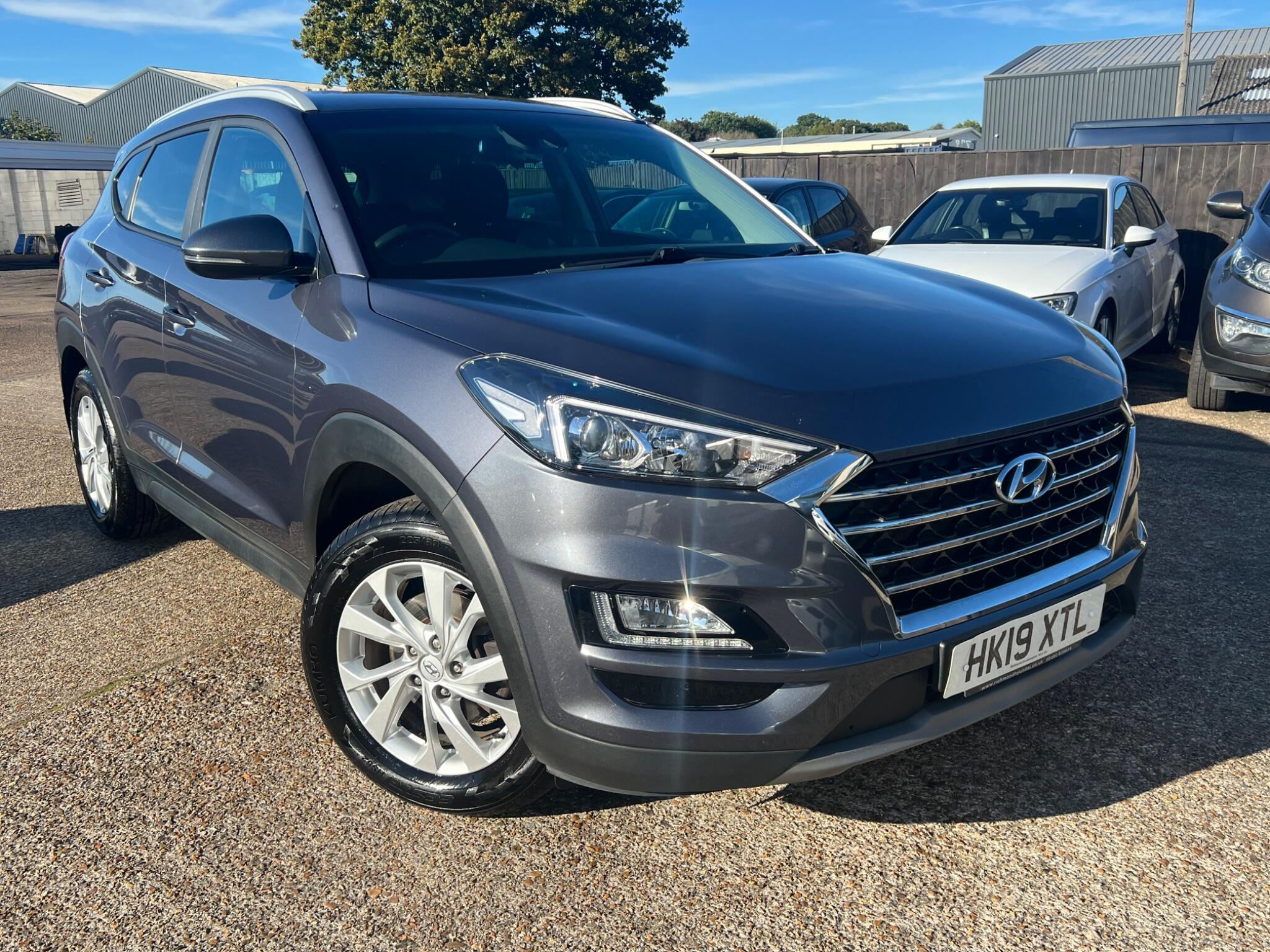 Main listing image - Hyundai Tucson