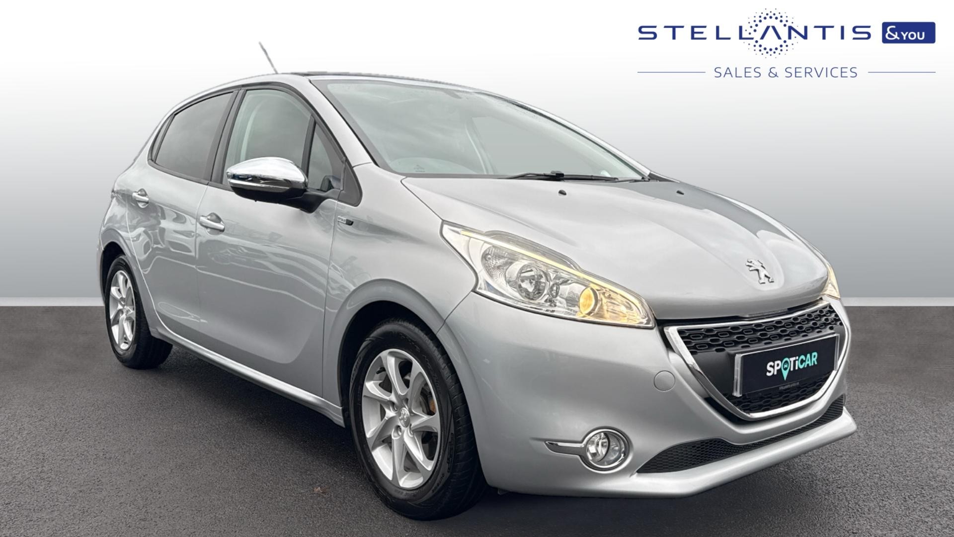 Main listing image - Peugeot 208