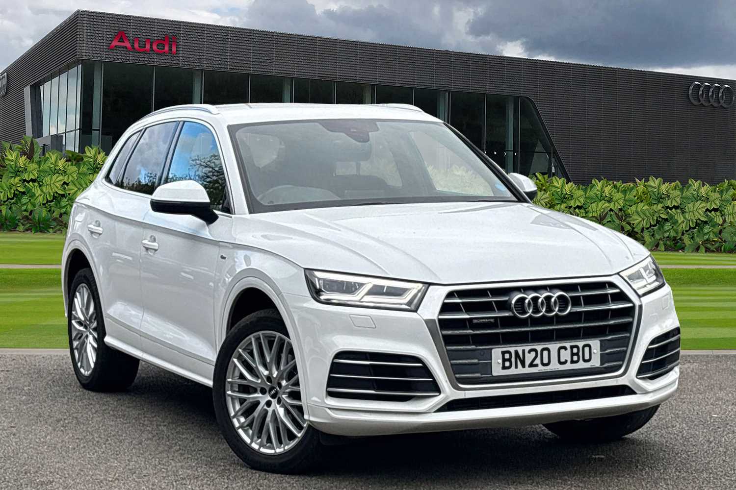 Main listing image - Audi Q5