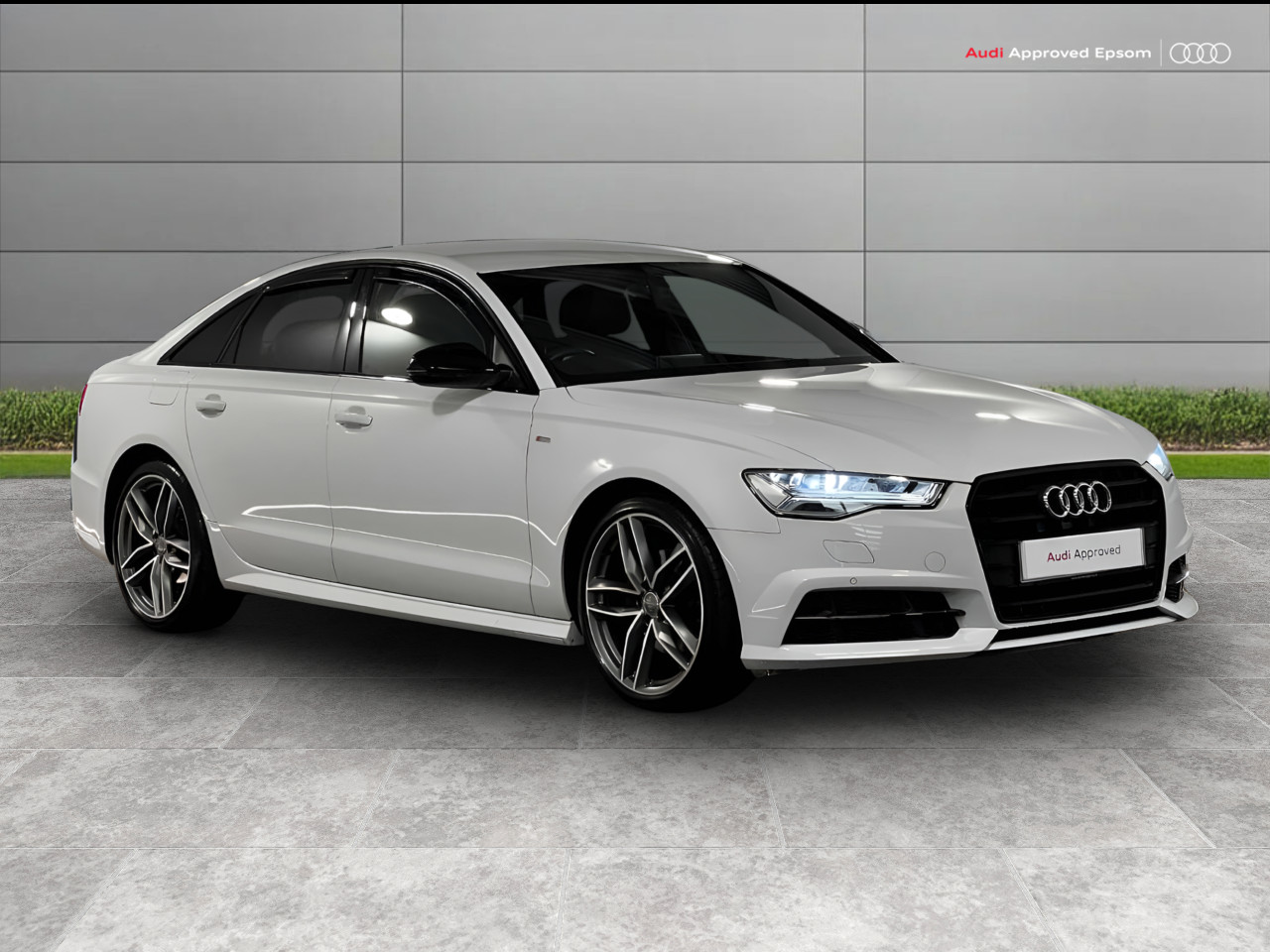 Main listing image - Audi A6