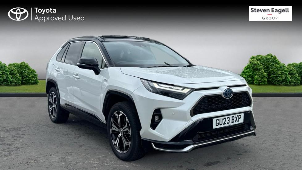 Main listing image - Toyota RAV4