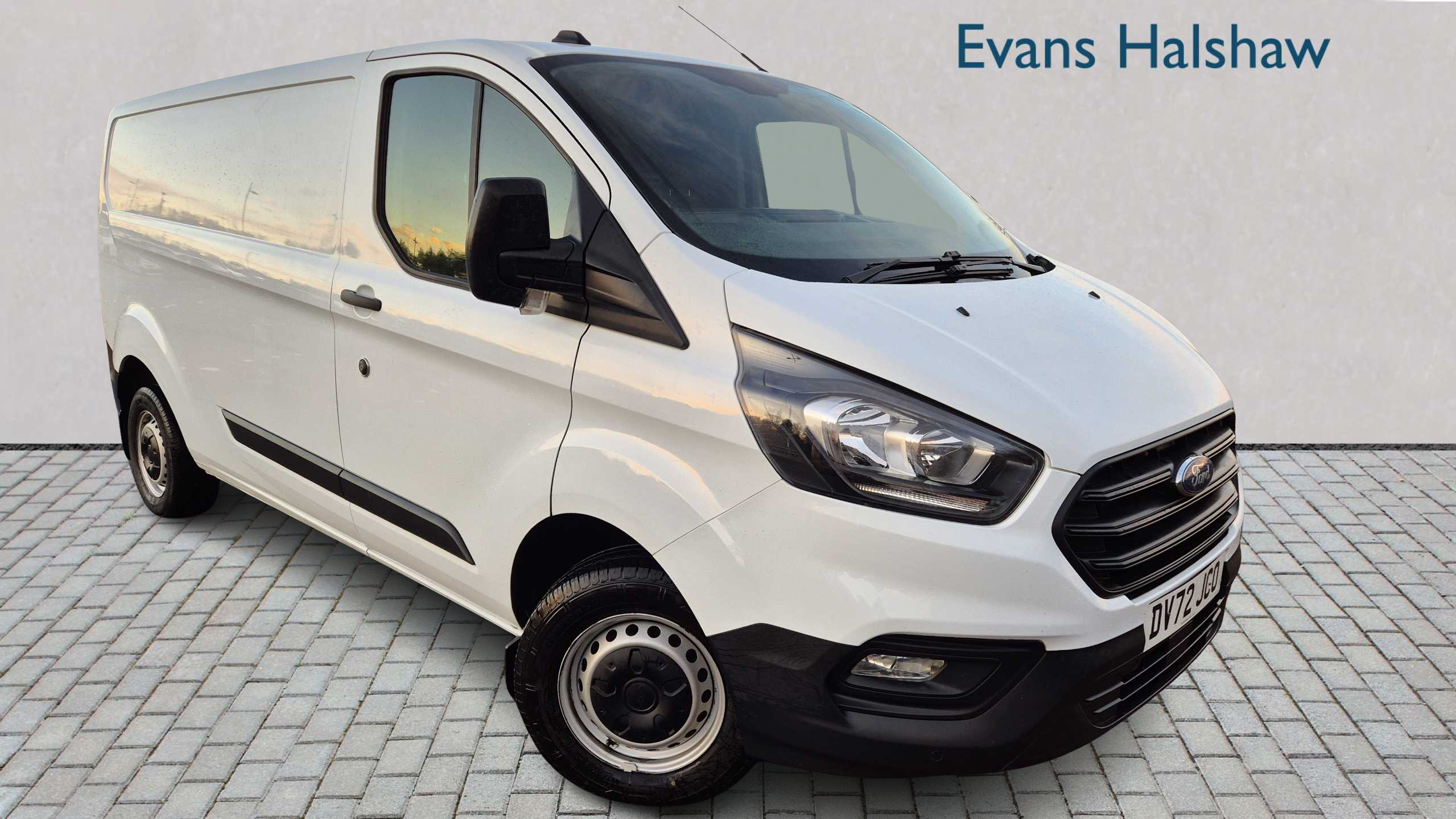 Main listing image - Ford Transit Custom