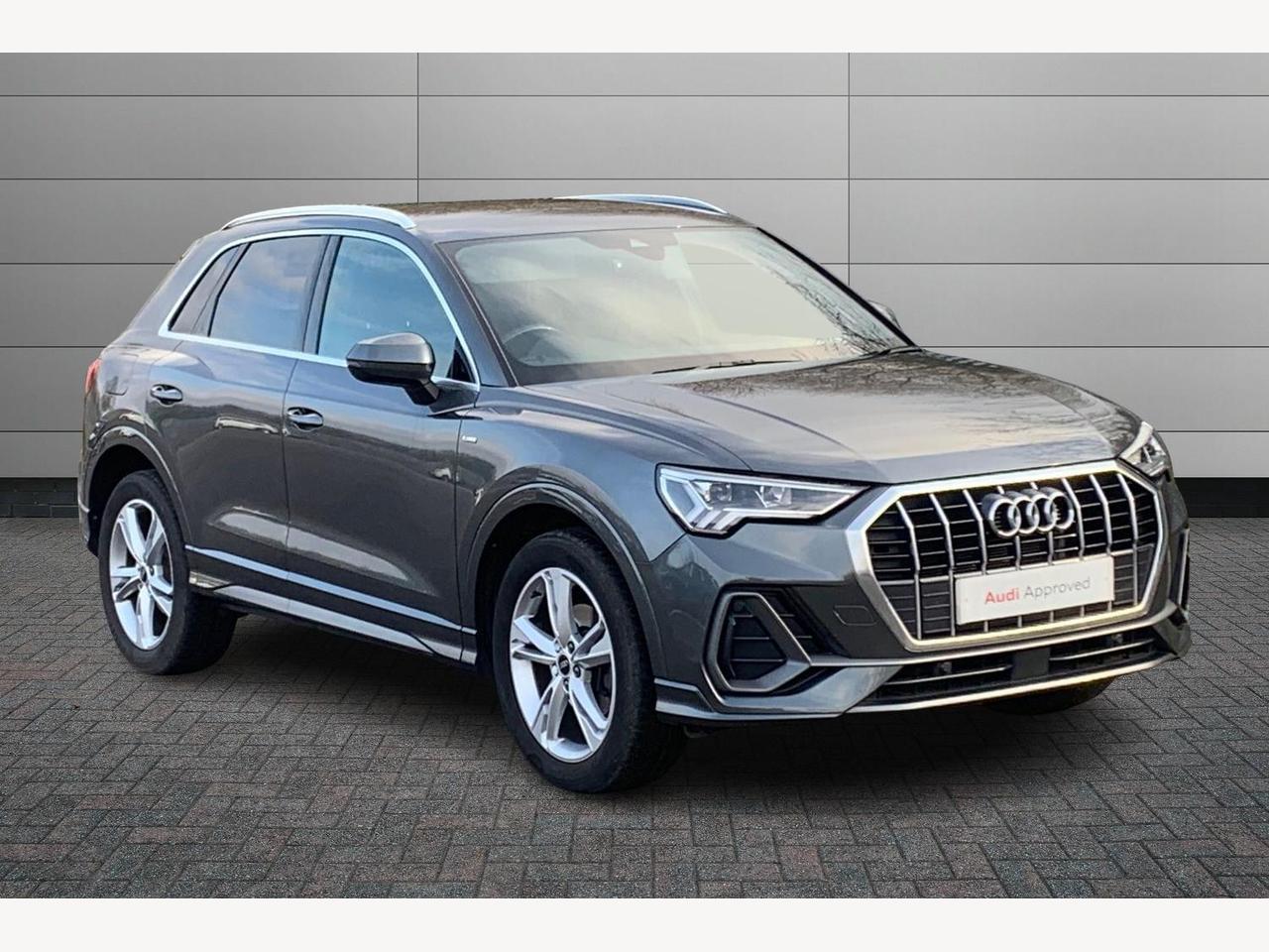 Main listing image - Audi Q3