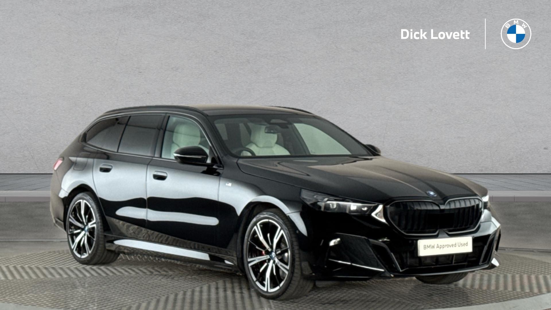 Main listing image - BMW 5 Series Touring