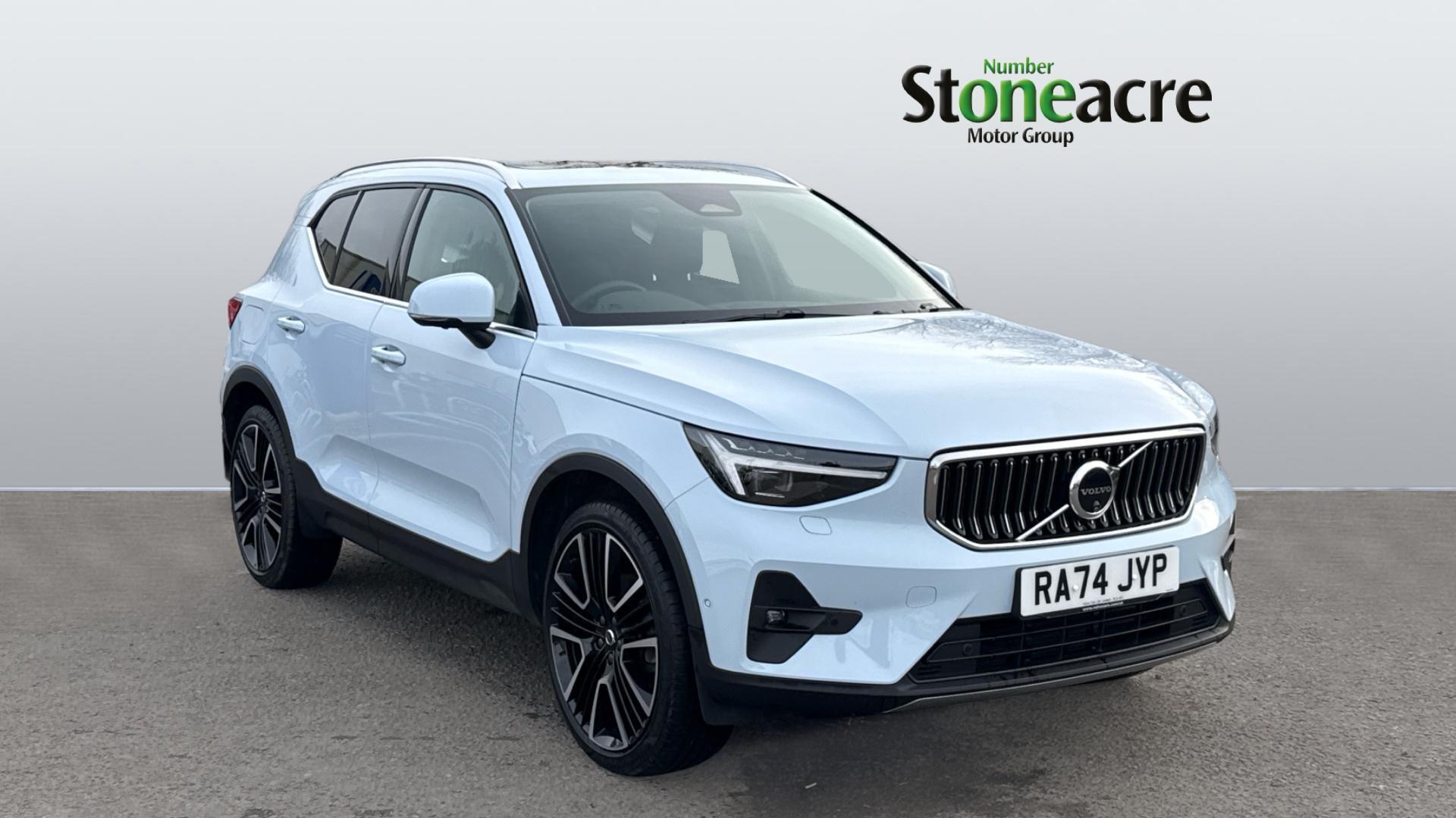 Main listing image - Volvo XC40