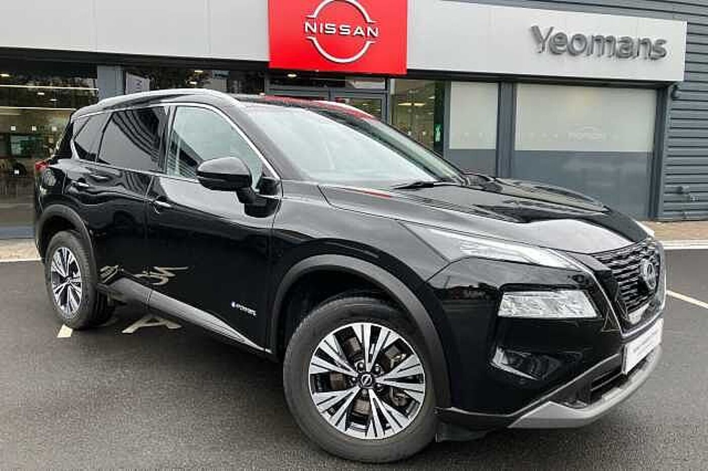 Main listing image - Nissan X-Trail