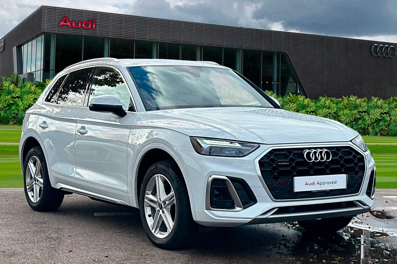 Main listing image - Audi Q5