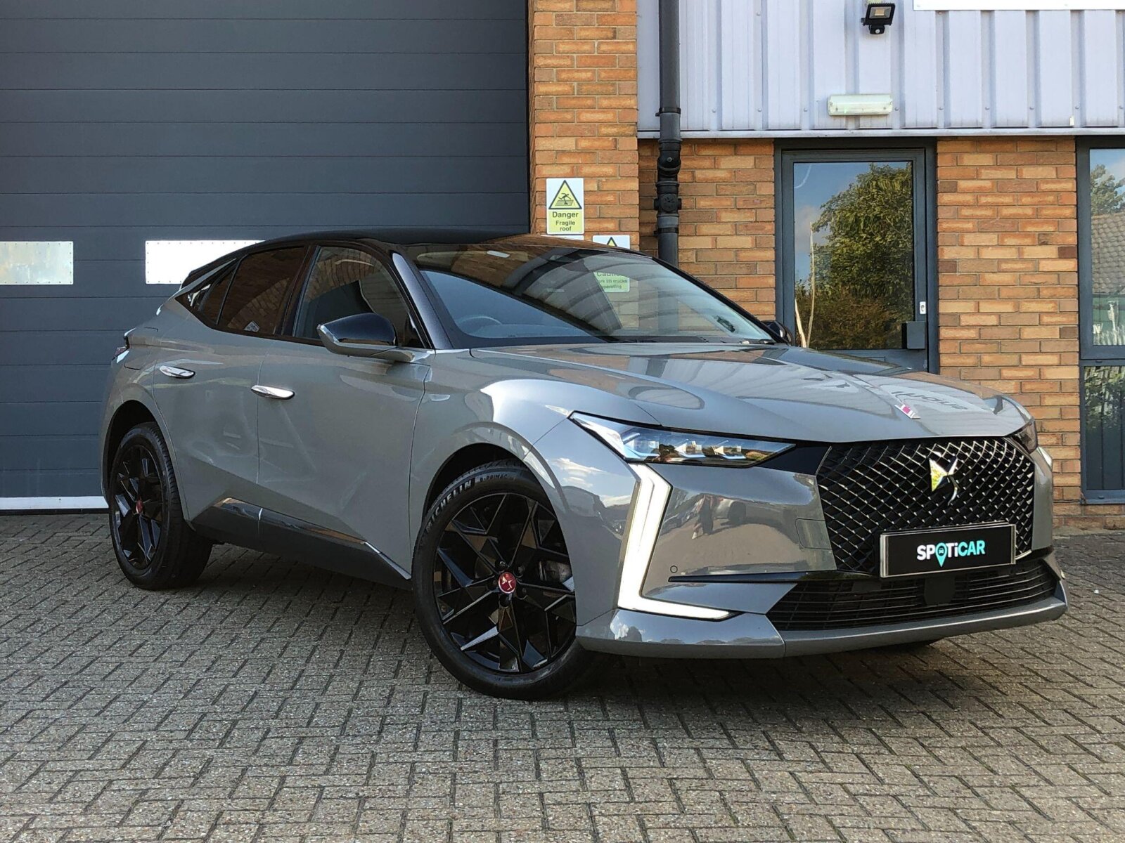Main listing image - DS DS 4