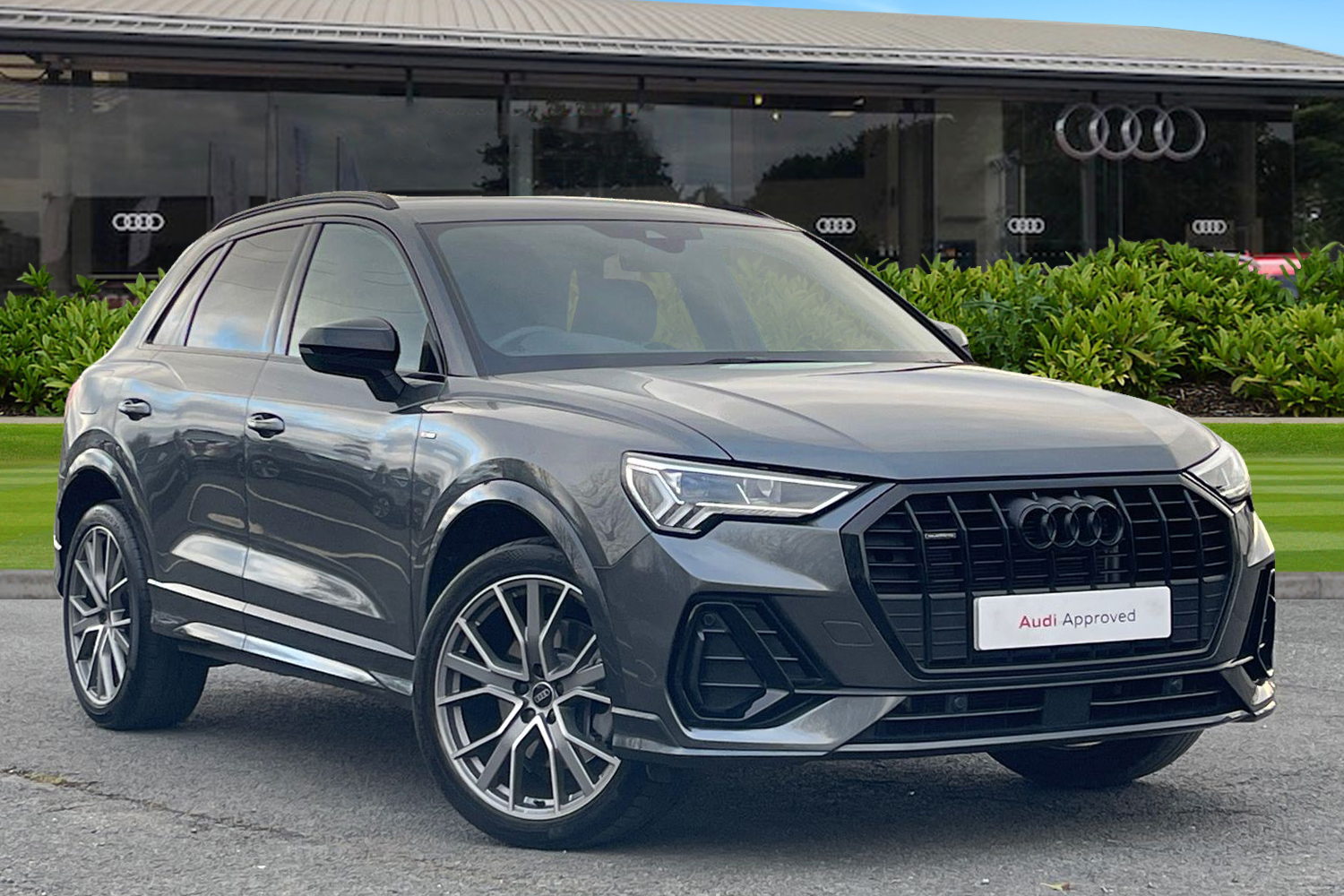 Main listing image - Audi Q3