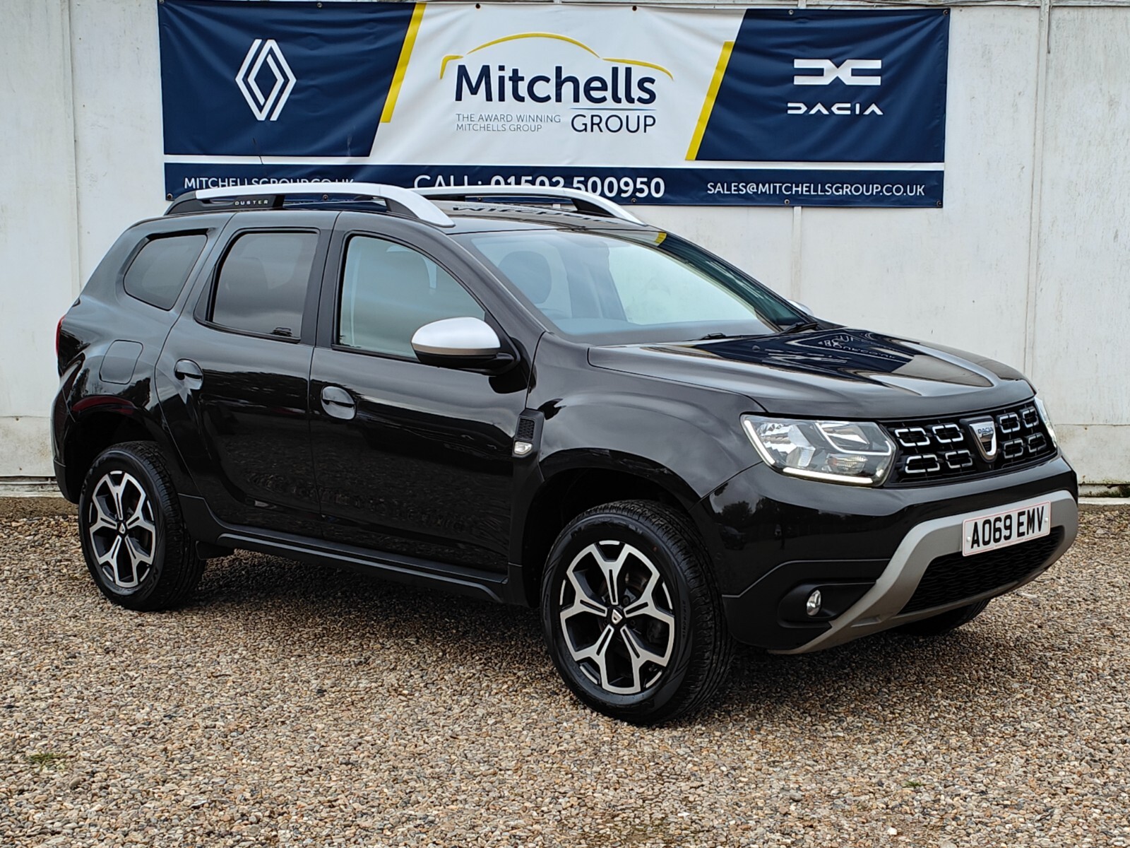 Main listing image - Dacia Duster