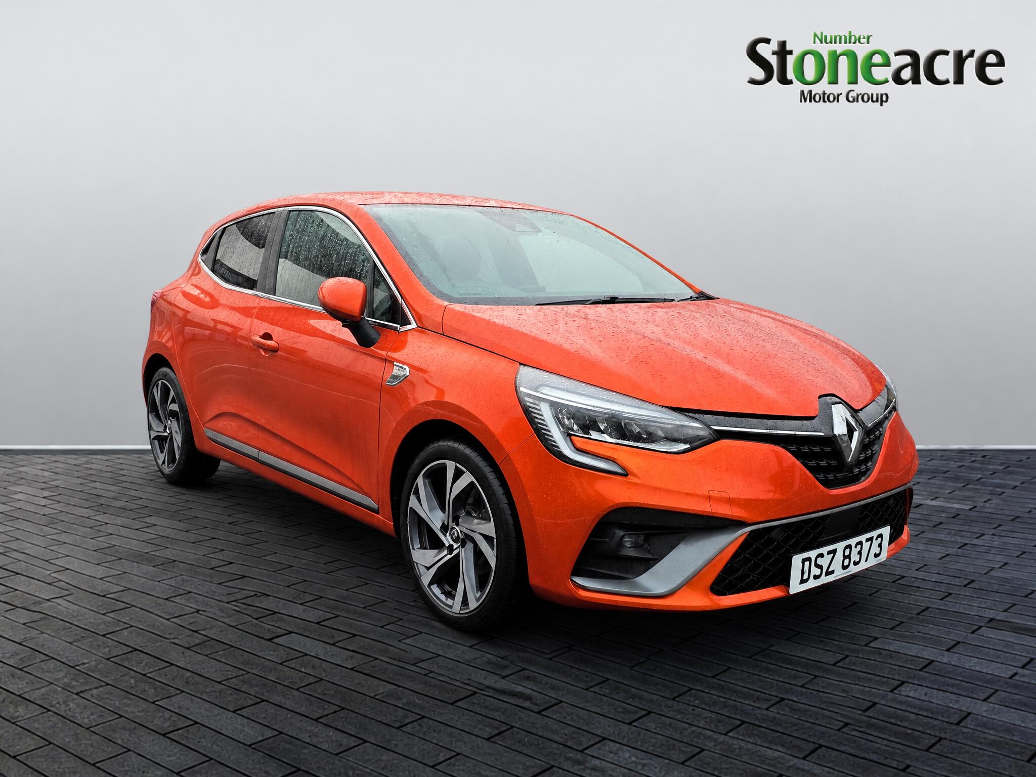 Main listing image - Renault Clio