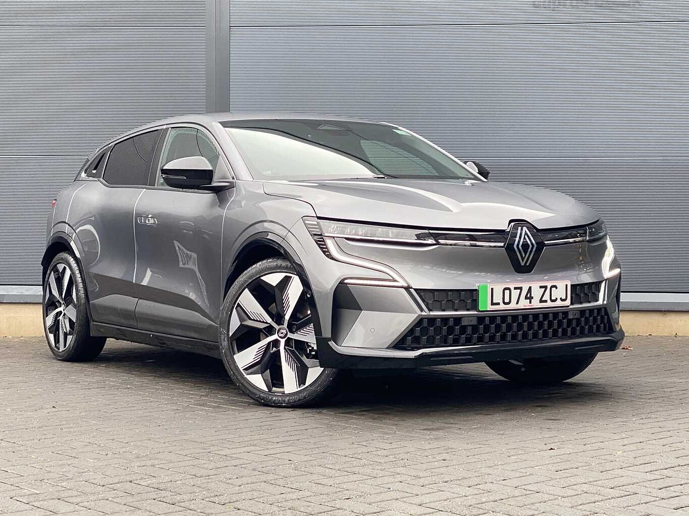 Main listing image - Renault Megane E Tech