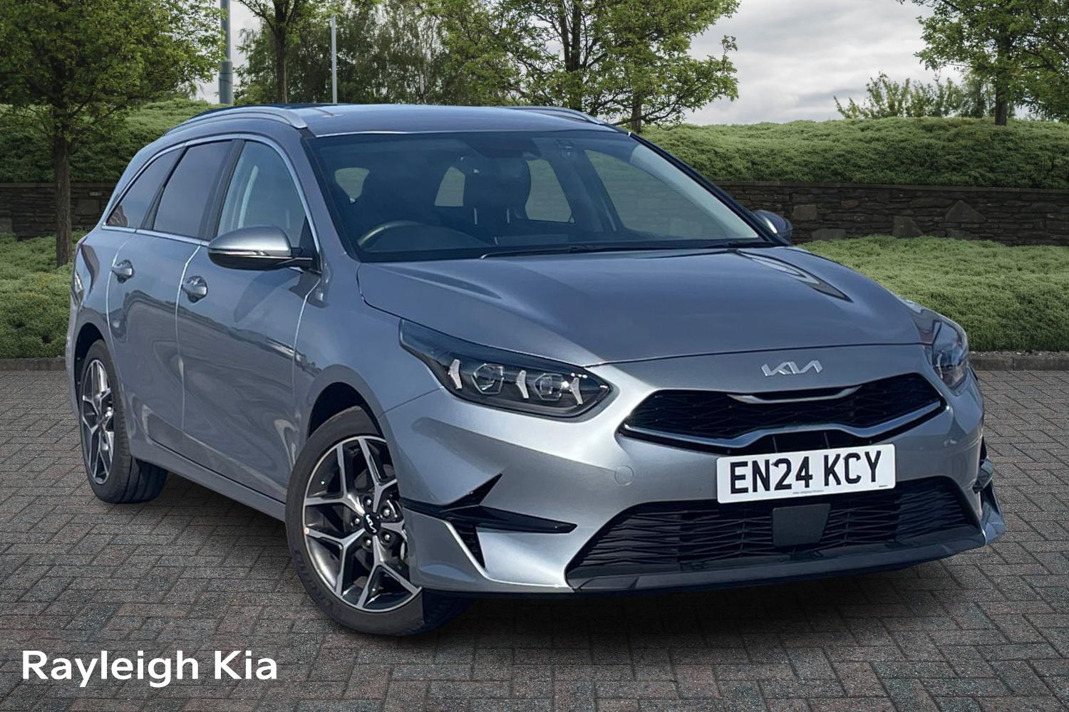 Main listing image - Kia Ceed SW
