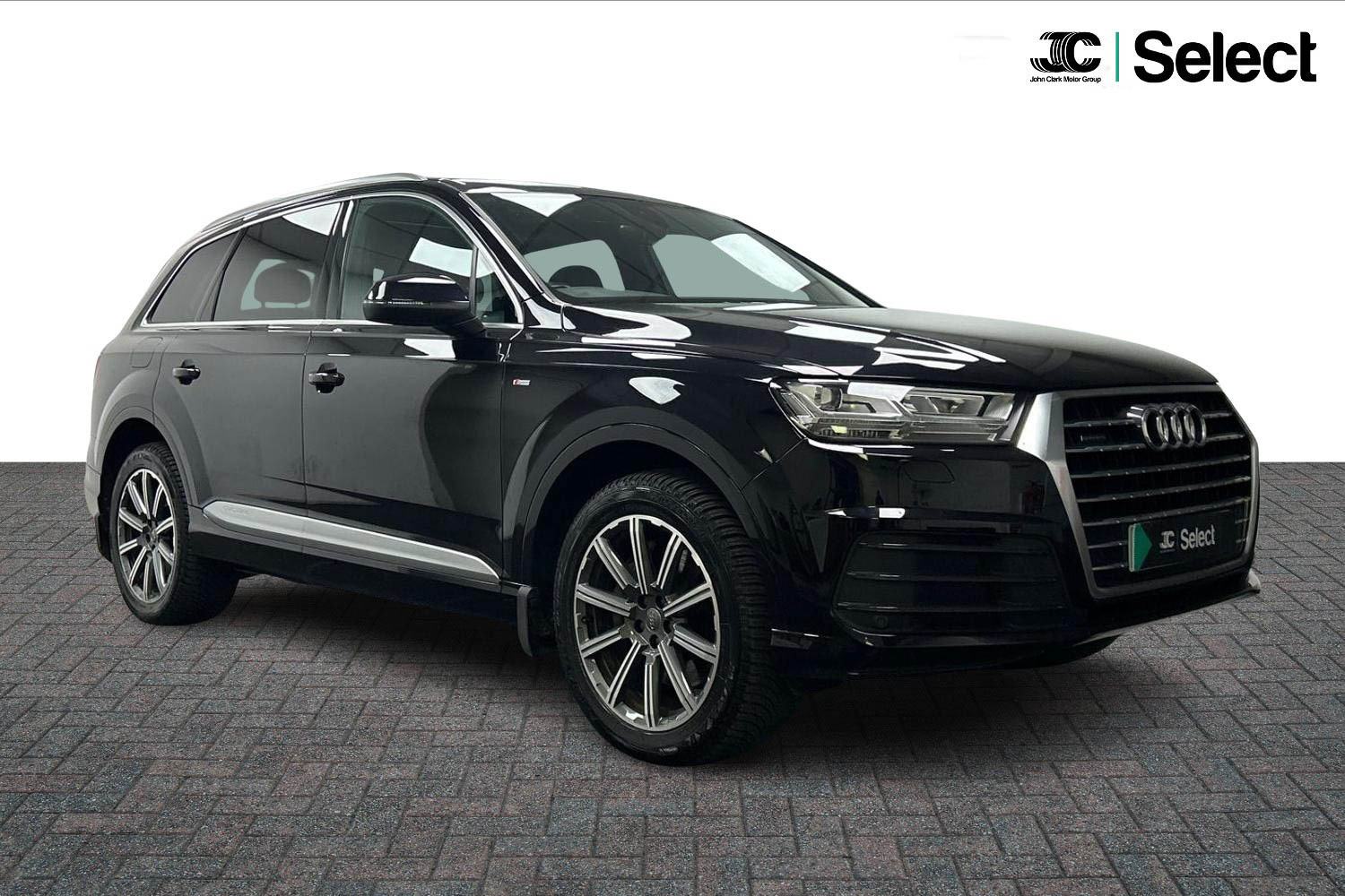 Main listing image - Audi Q7
