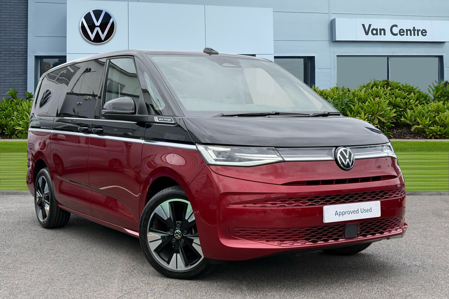 Main listing image - Volkswagen Multivan