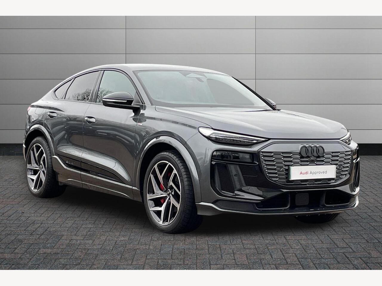 Main listing image - Audi Q6 e-tron