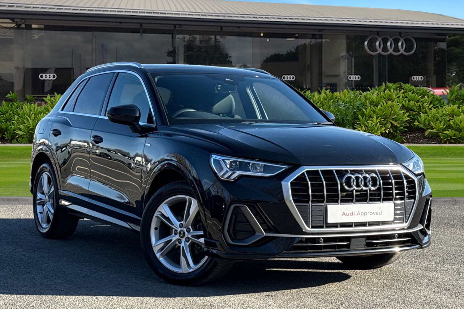 Main listing image - Audi Q3