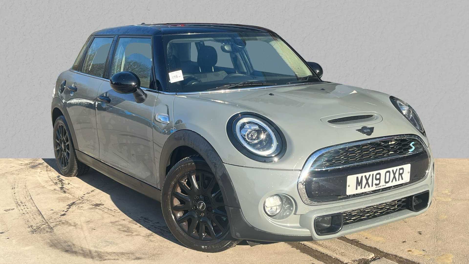 Main listing image - MINI Hatchback 5dr