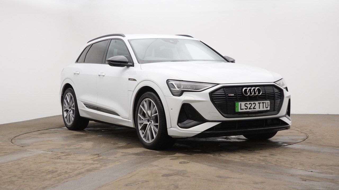 Main listing image - Audi e-tron