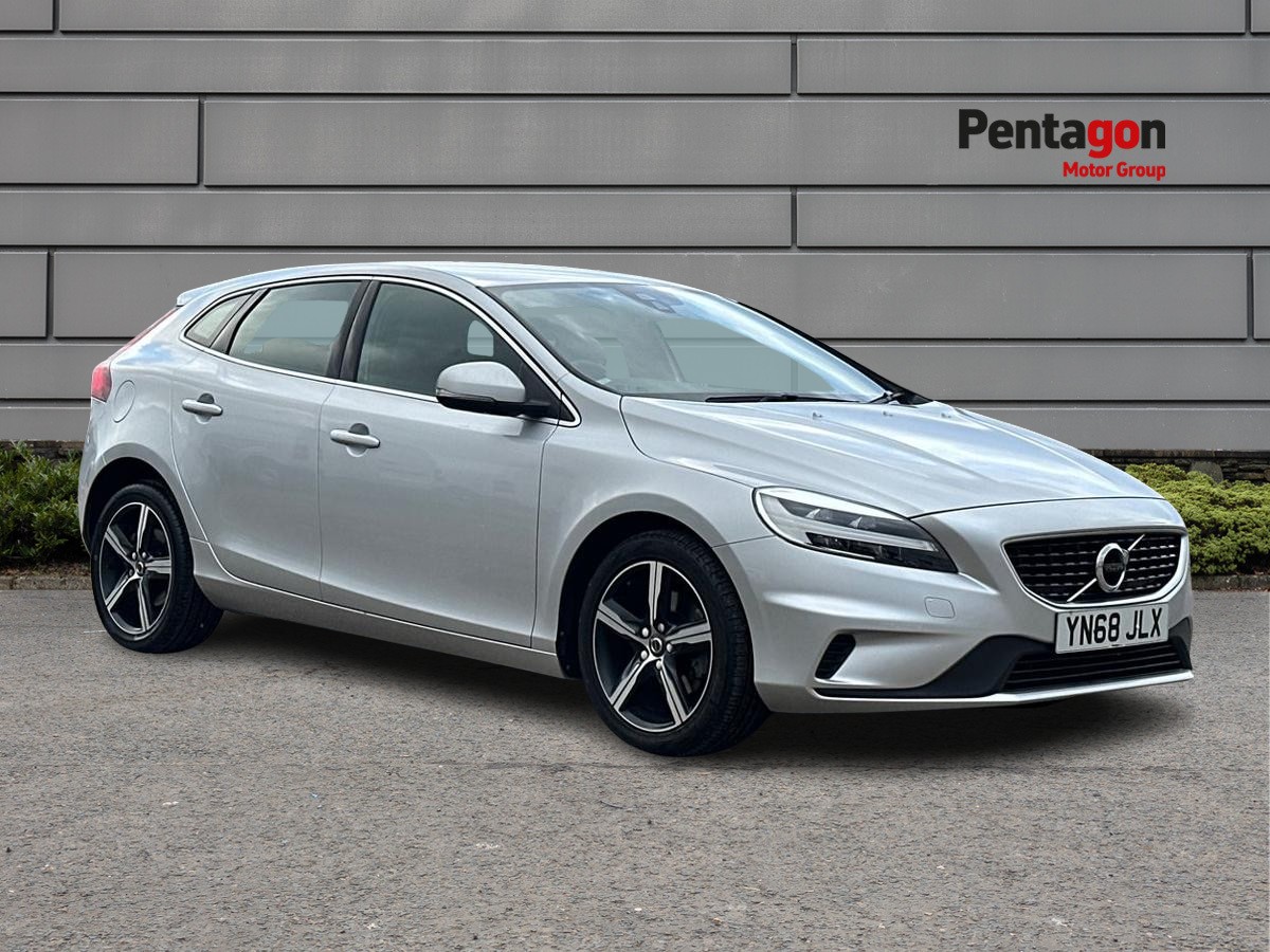 Main listing image - Volvo V40