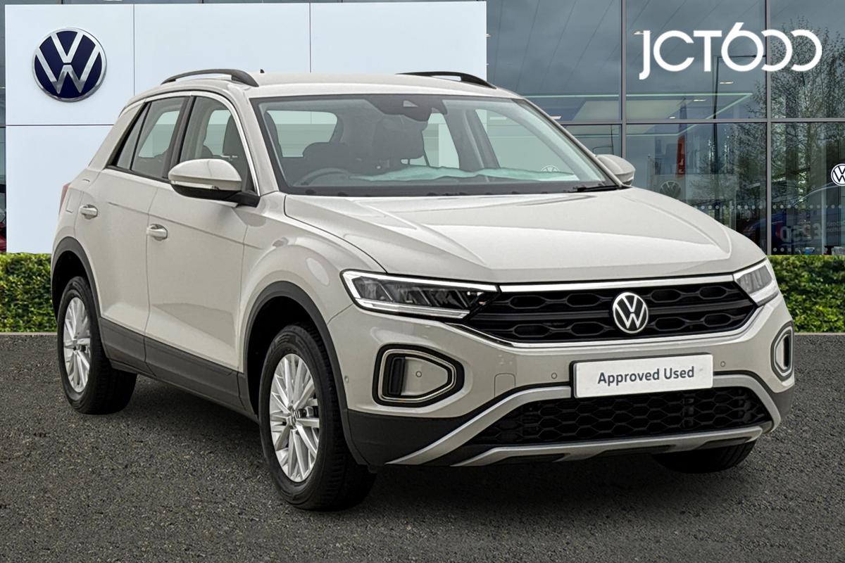Main listing image - Volkswagen T-Roc