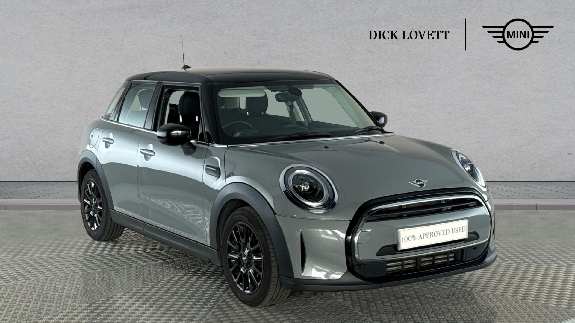 Main listing image - MINI Hatchback 5dr
