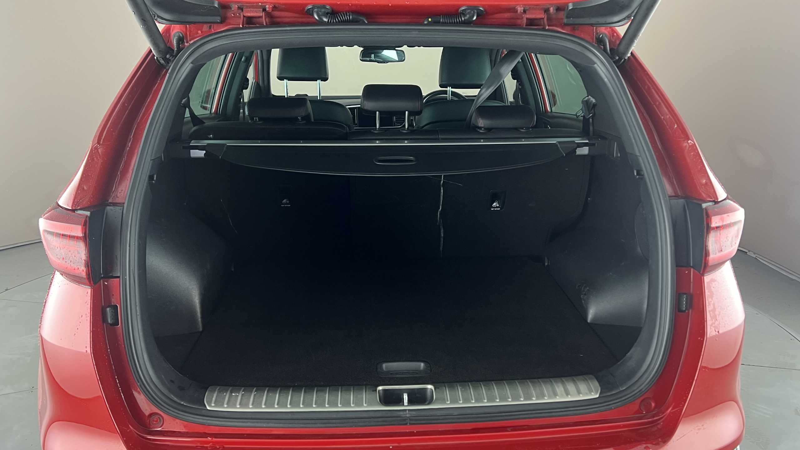 Main listing image - Kia Sportage