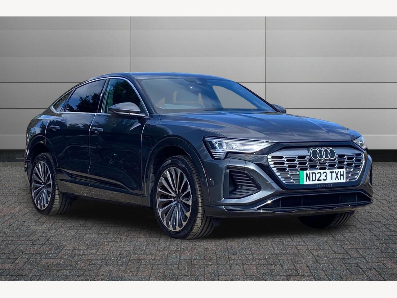 Main listing image - Audi Q8