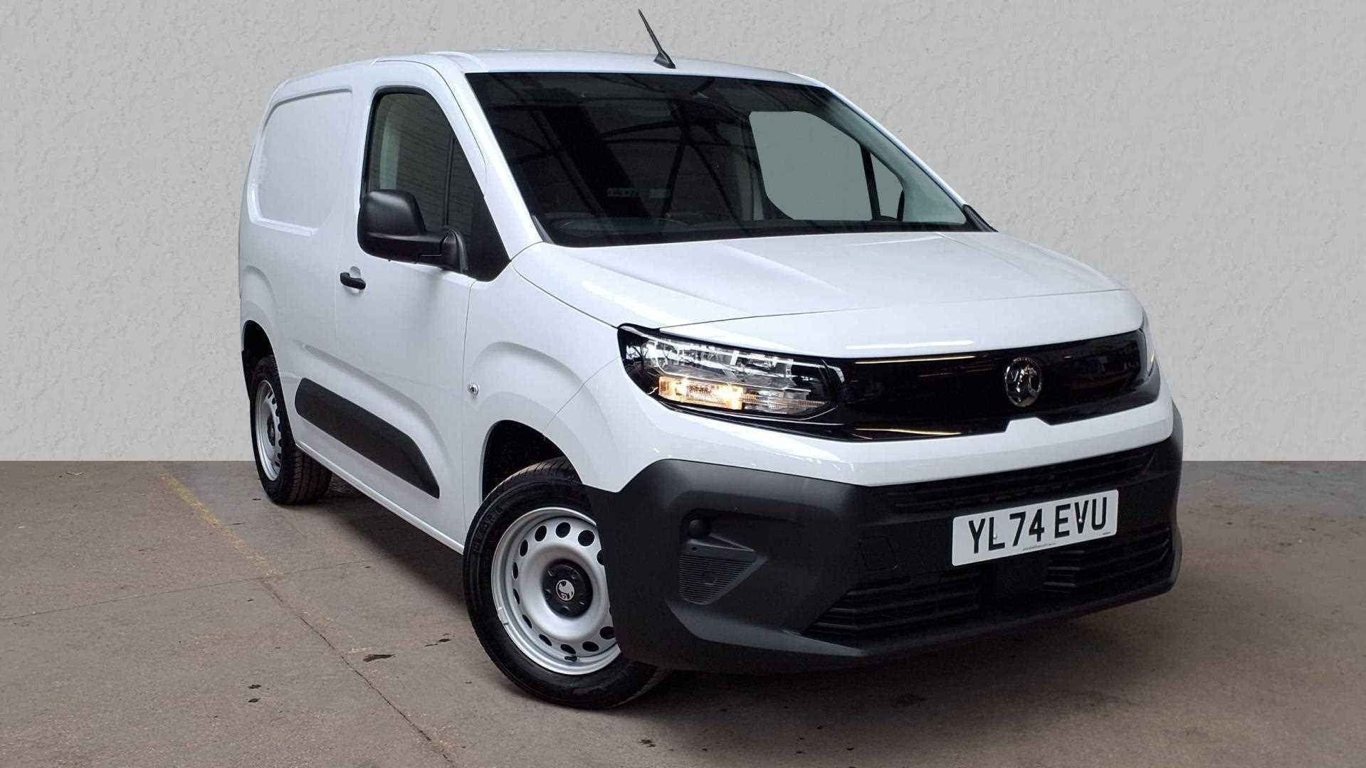 Main listing image - Vauxhall Combo Cargo