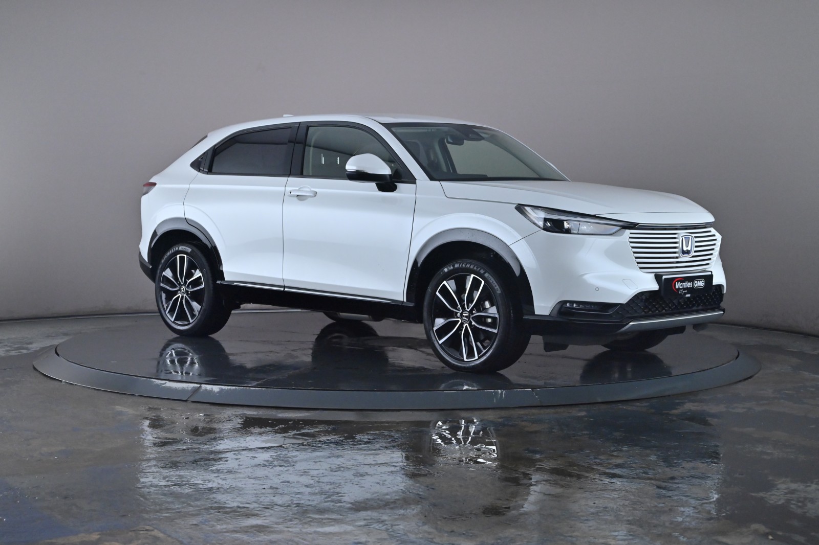 Main listing image - Honda HR-V