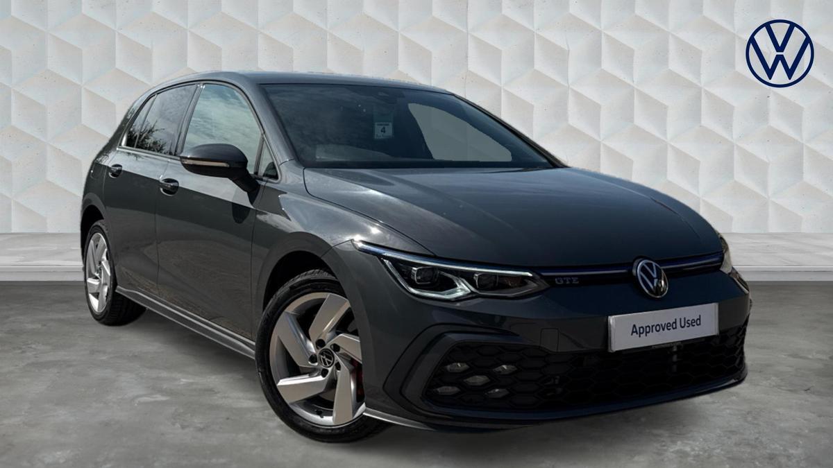 Main listing image - Volkswagen Golf GTE