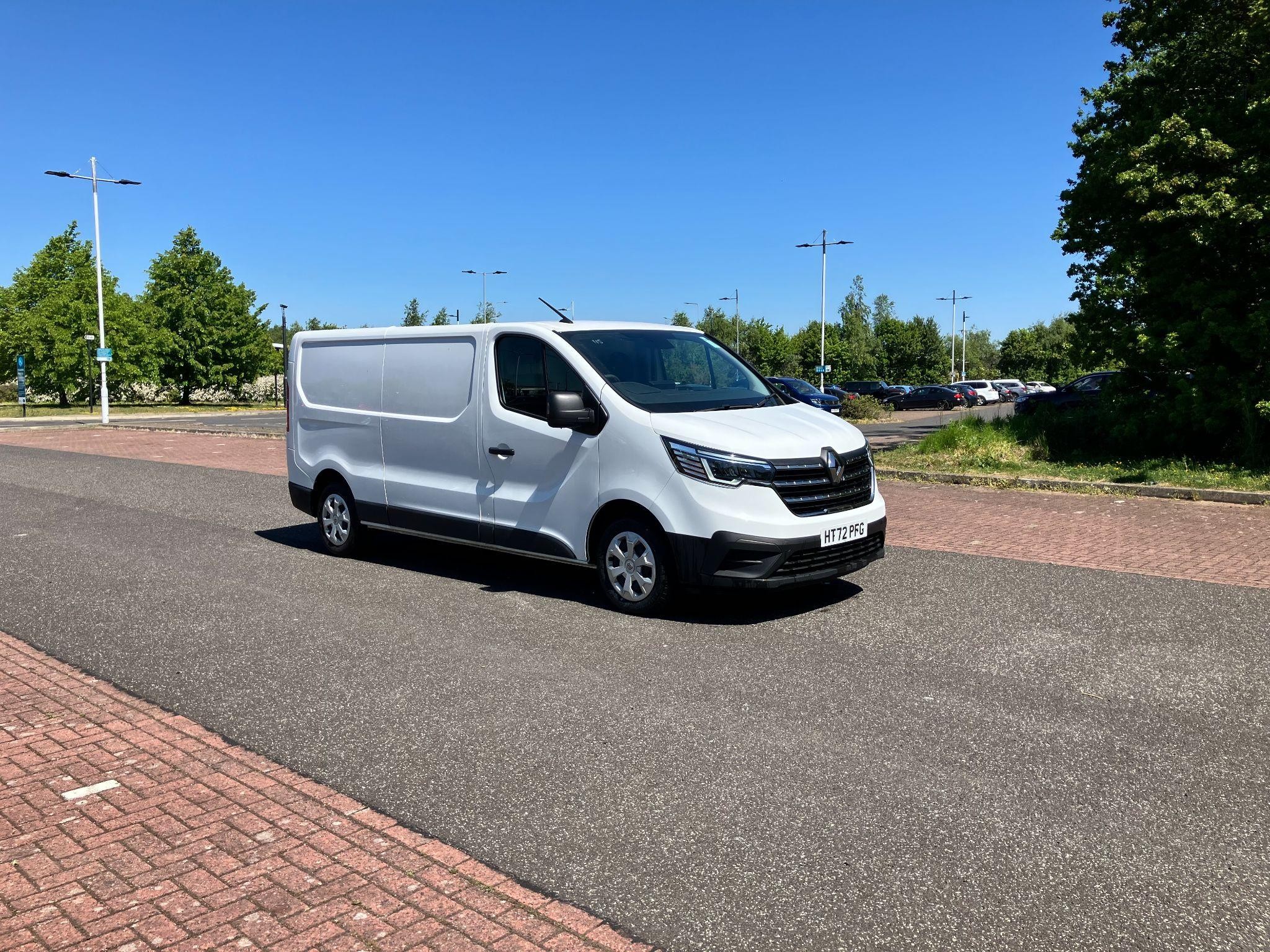 Main listing image - Renault Trafic